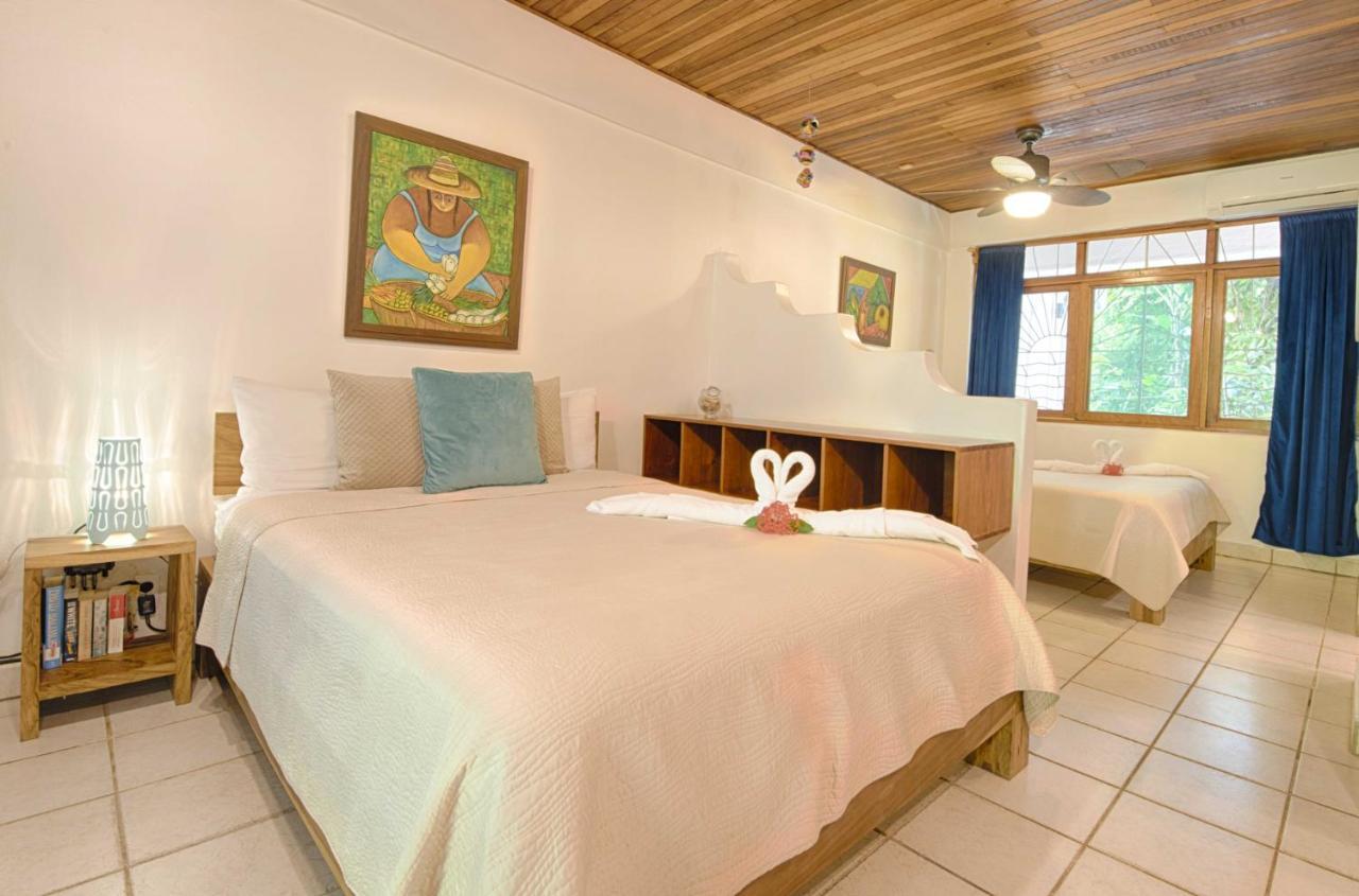 Casa Sueca Hotel - At The Beach Tamarindo Extérieur photo
